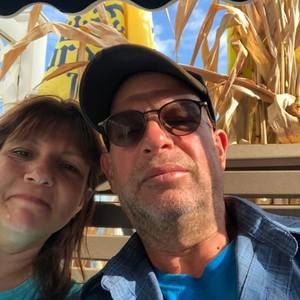 Meet your Posher, Christopher